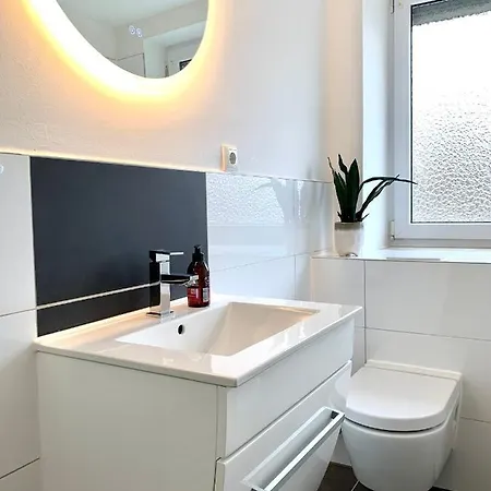 Antoni Homes 2-4 Personen I 2 Schlafzimmer I Messe I Uni I Arena Apartment *