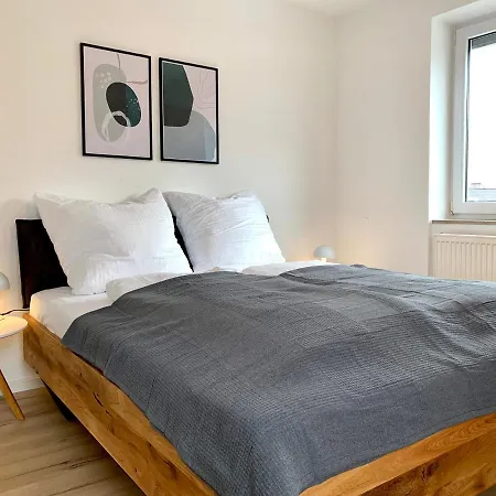 Antoni Homes 2-4 Personen I 2 Schlafzimmer I Messe I Uni I Arena