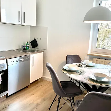Antoni Homes 2-4 Personen I 2 Schlafzimmer I Messe I Uni I Arena Apartment